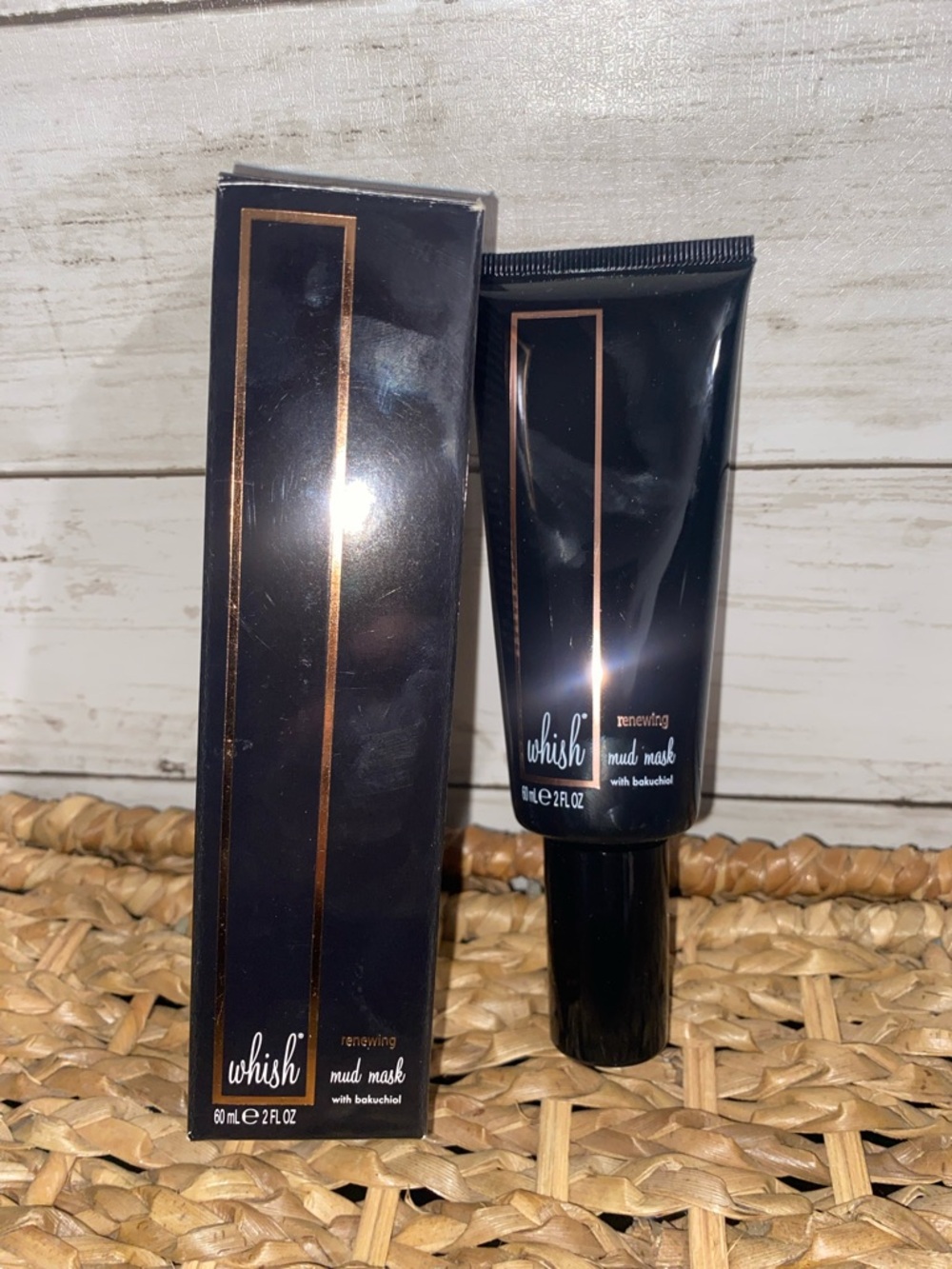 Whish Renewing Mud Mask with Bakuchiol NIB❗️